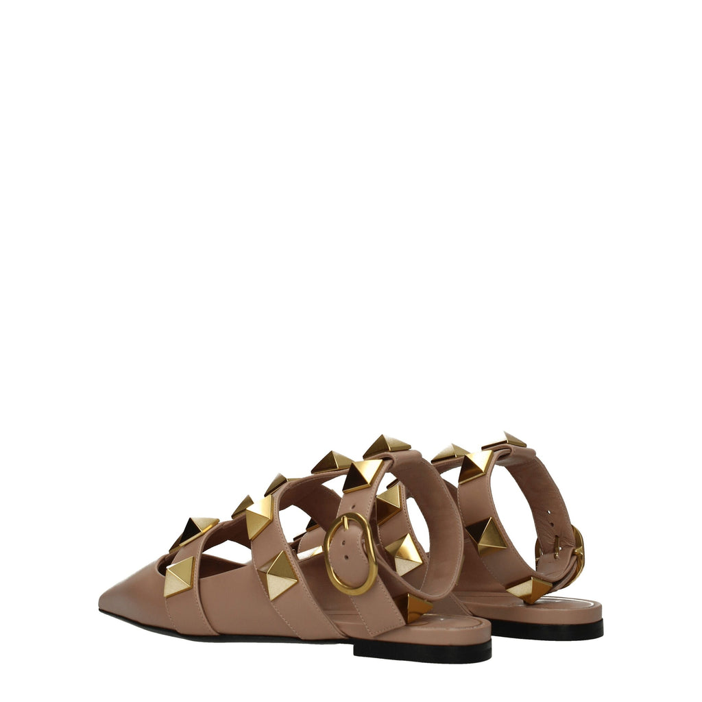 Sandales plates Valentino Garavani en cuir rose