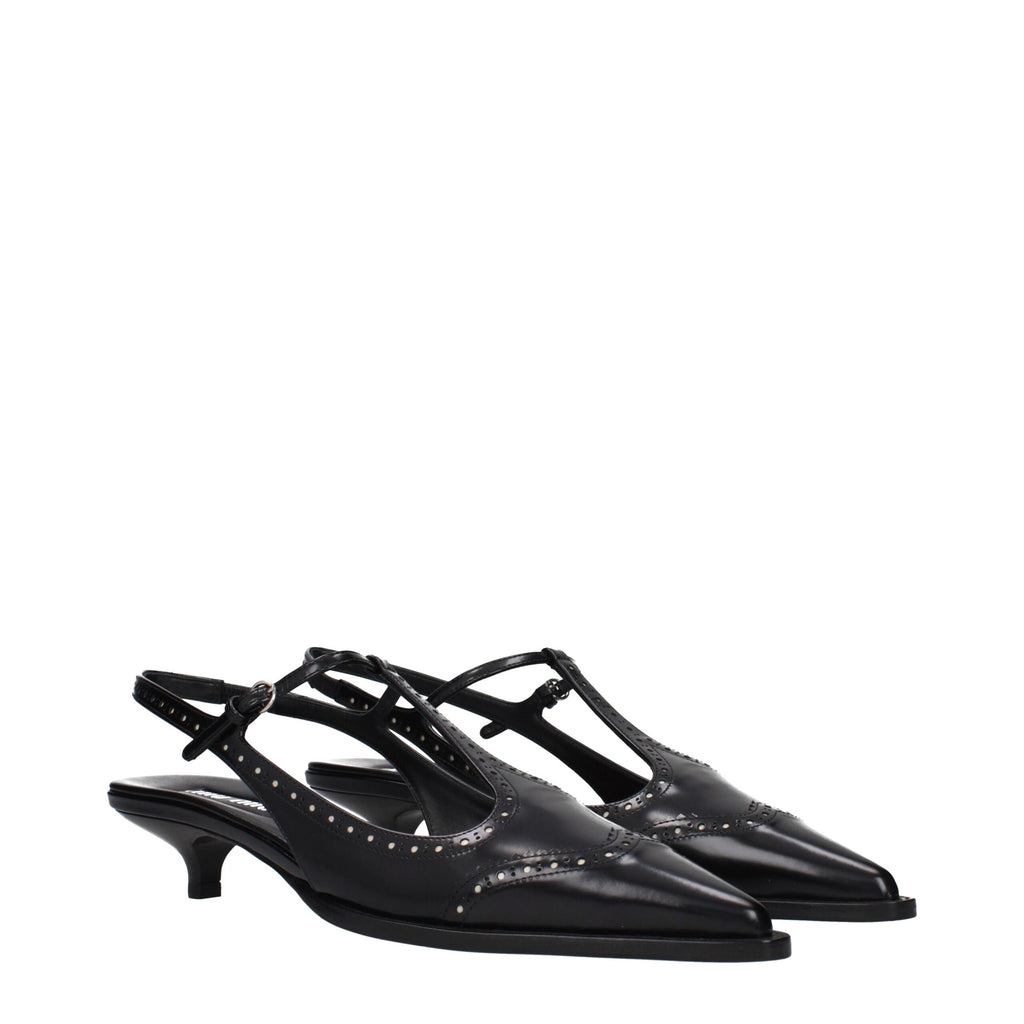 Escarpins Miu Miu en cuir noir à talon mi-haut