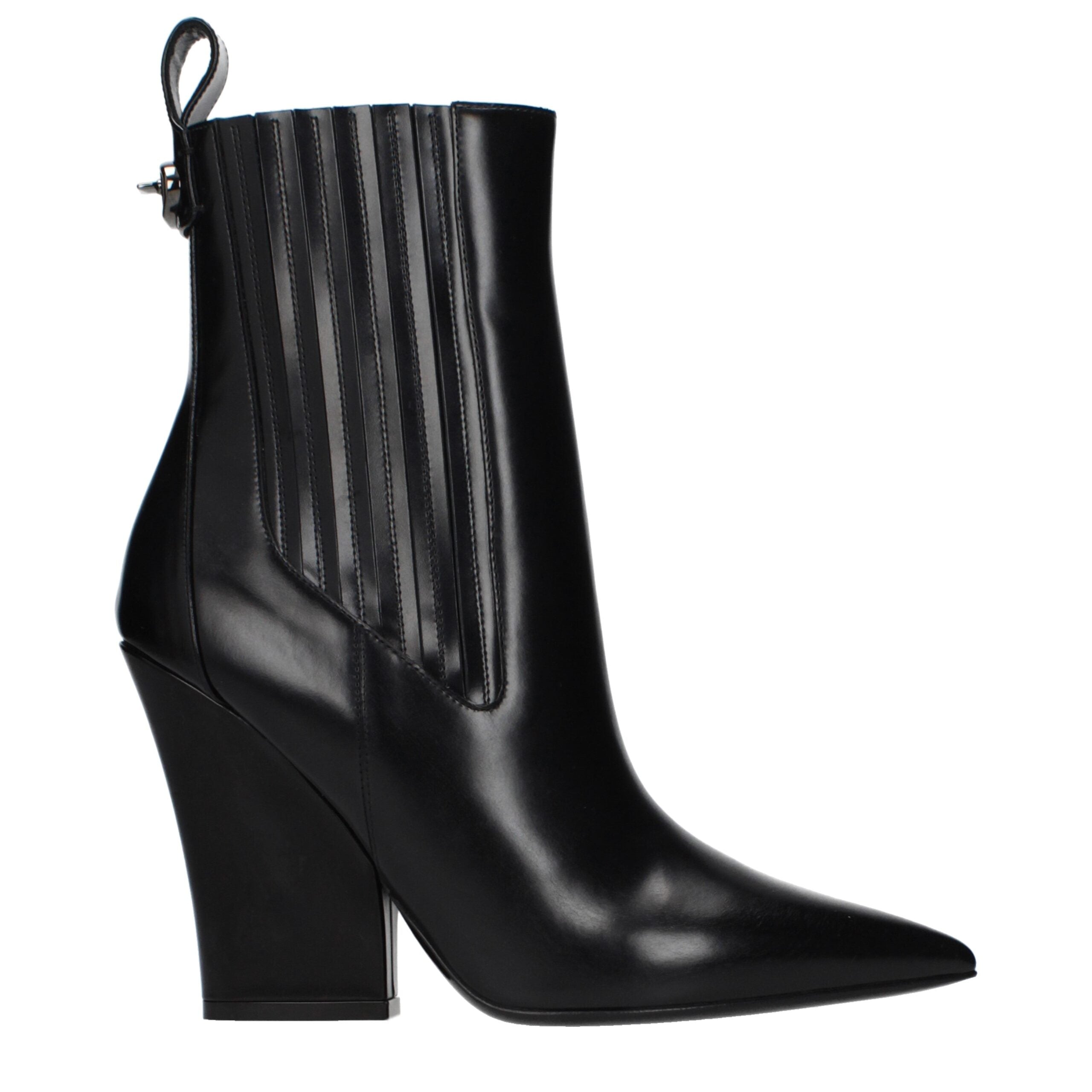 Bottines Valentino Garavani en cuir noir