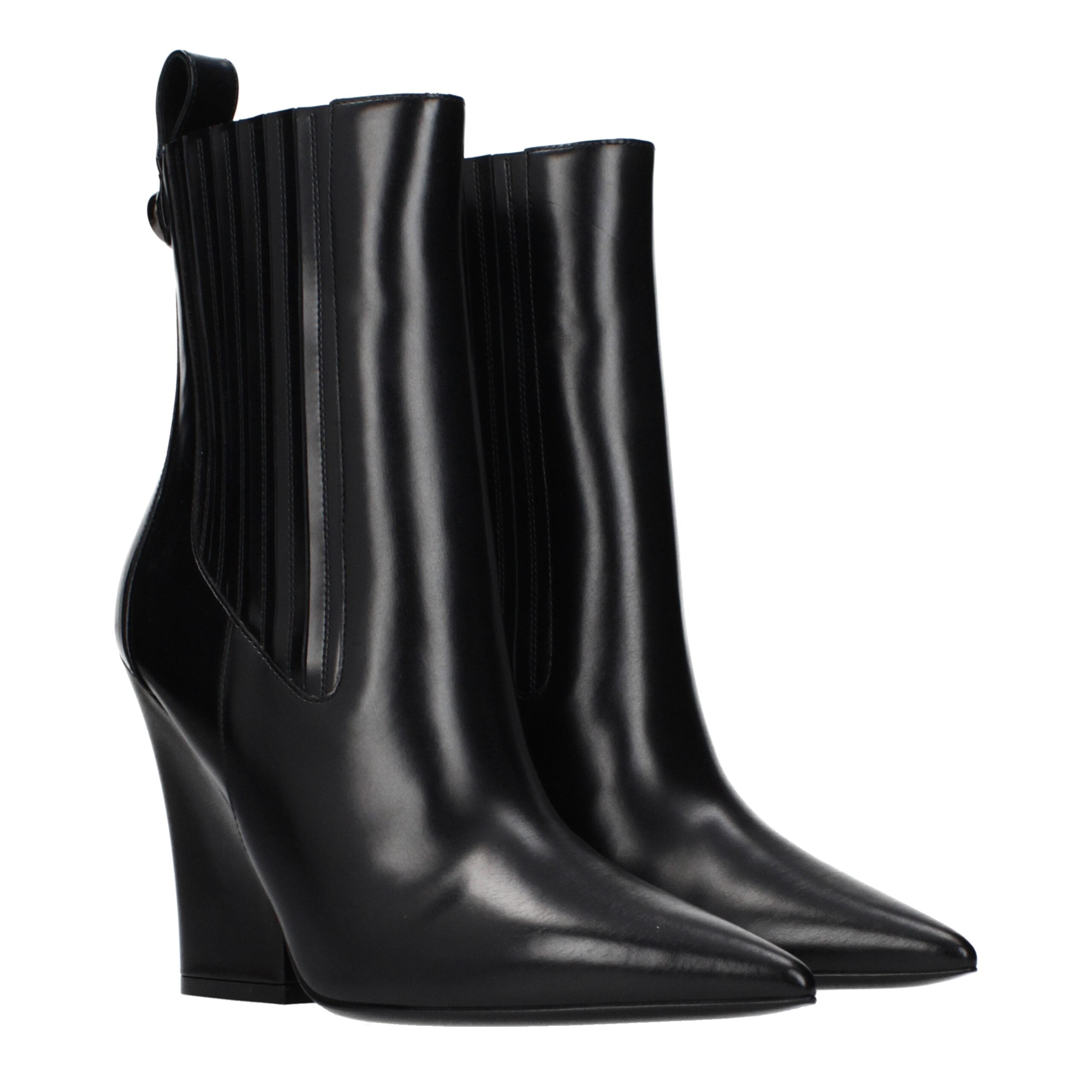 Bottines Valentino Garavani en cuir noir
